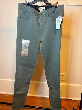 Democracy AB Technology Booty Lift Skinny Pants - Sage Green